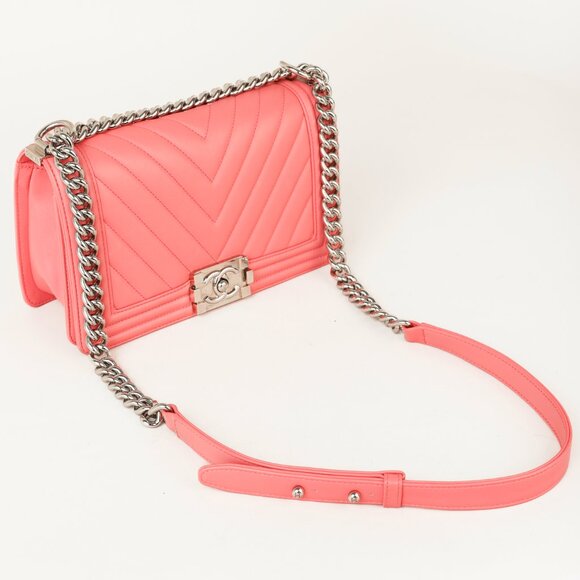 Chanel Boy Medium Pink Calfskin Chevron Flap Shoulder Bag - Picture 7 of 14